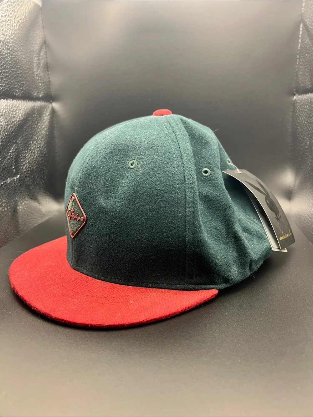 PLAYBOY Two-Tone Wool Short Brim Snapback Cap Hat - Forest Green & Red